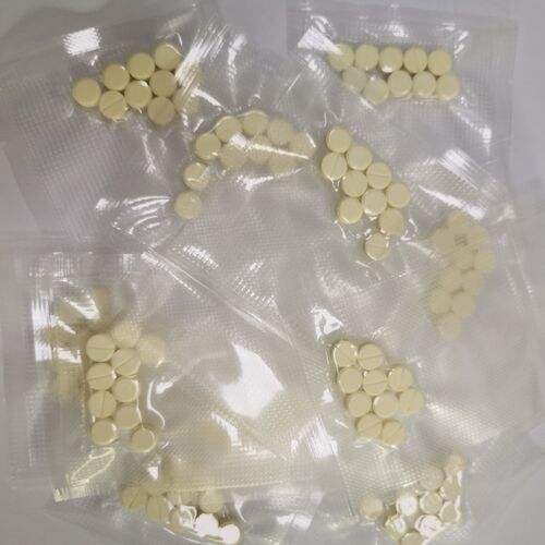 最新の会社の事例について 400 Tablets of GS-441524 Shipped to Brazil: Supporting FIP Treatment for Cats